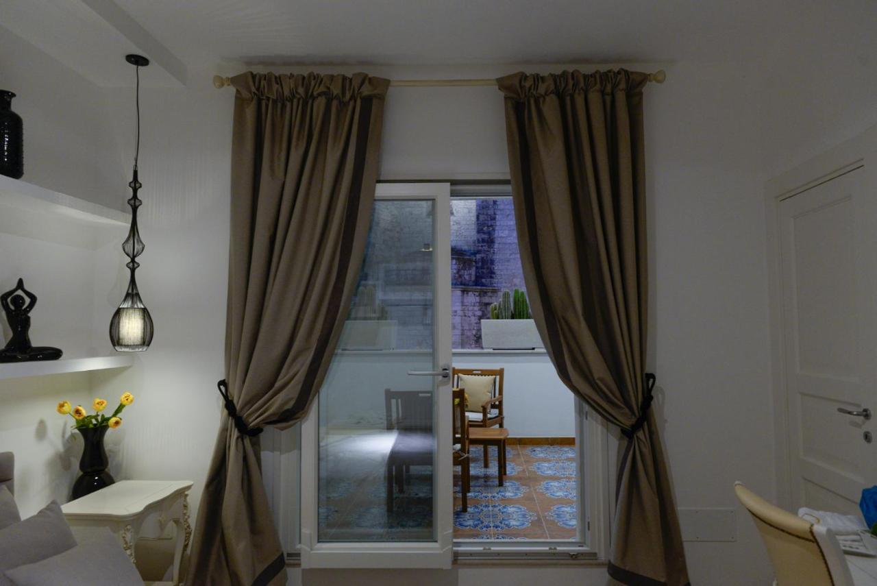 Mare Versus Luxury Suites バルレッタ エクステリア 写真